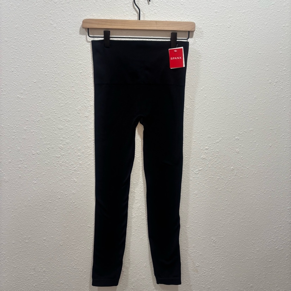 NWT SPANX Black High-Rise Performance Leggings